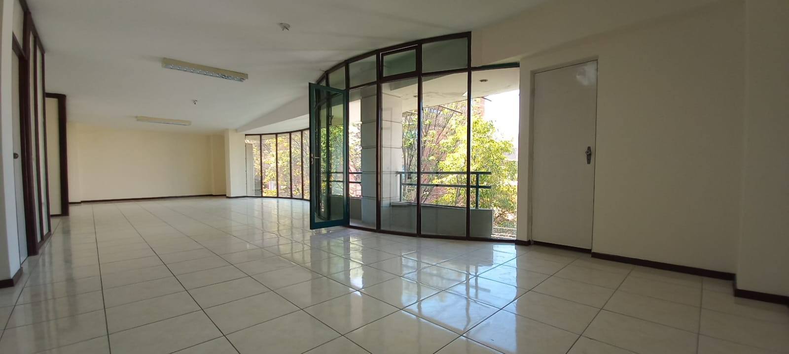 Oficina en VentaAv. San Martin casi Calama Foto 7