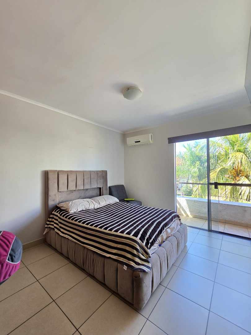 Casa en VentaZONA NORTE Km 8   1 /2 4 dormitorios 4 baños 2 parqueos Foto 20