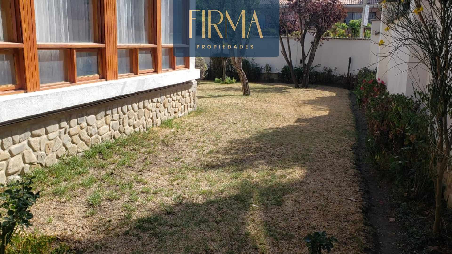 Casa en VentaCASA EN VENTA, CALACOTO 3 dormitorios 4 baños 3 parqueos Foto 13