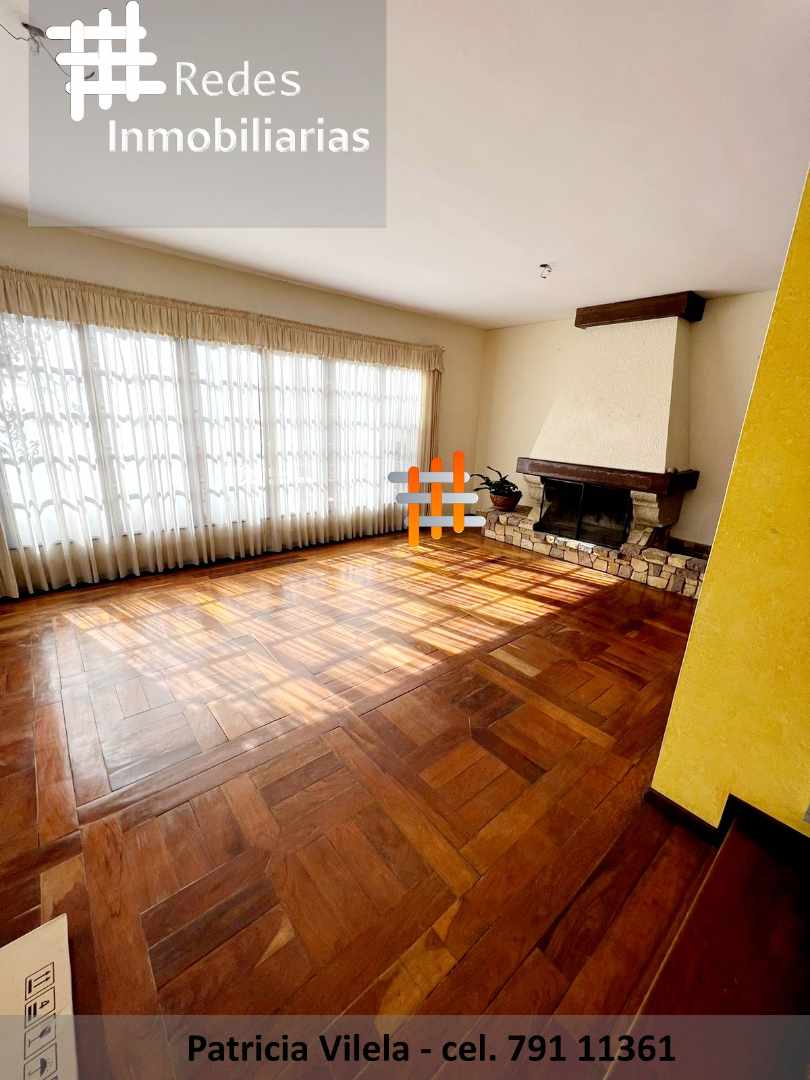 Casa en VentaCASA EN VENTA EN ACHUMANI 4 dormitorios 5 baños 2 parqueos Foto 3