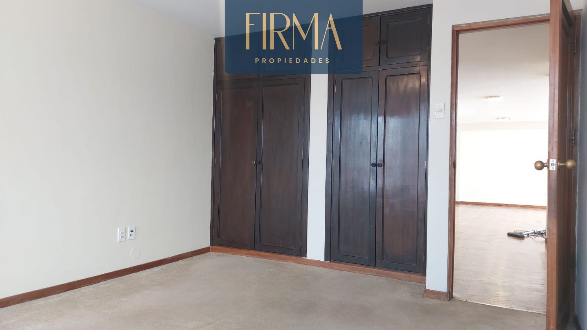 Departamento en AlquilerIRPAVI CALLE 8 3 dormitorios 3 baños 1 parqueos Foto 12