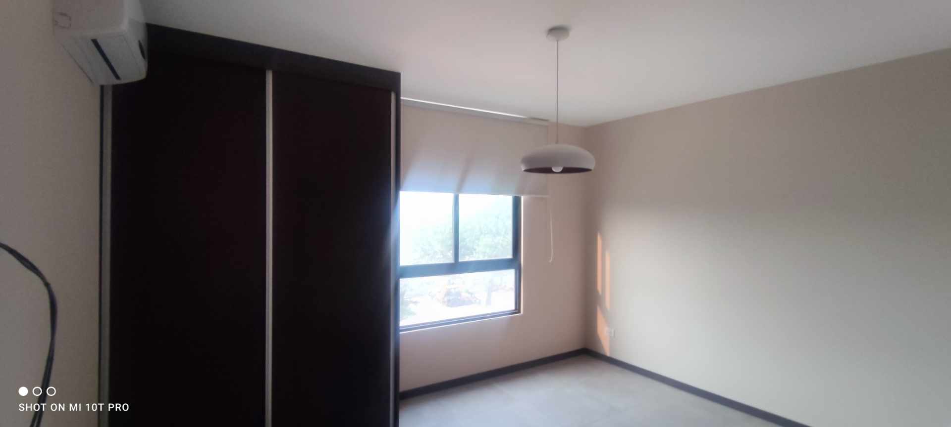 Departamento en AlquilerZona Oeste, 4to anilo Roque Coronado, Amplio departmento de 2 Dor/con parqueo bajo techo y Balcon ( el precio incluye expenses) 2 dormitorios 2 baños 1 parqueos Foto 29