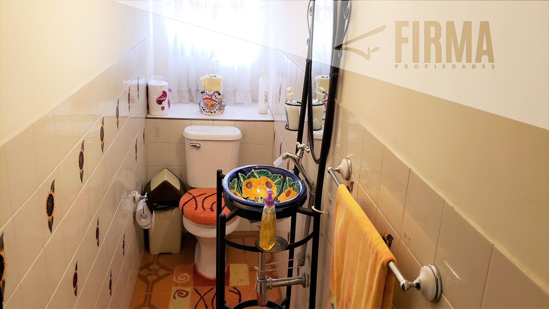 Casa en Cota Cota en La Paz 4 dormitorios 4 baños 1 parqueos Foto 7