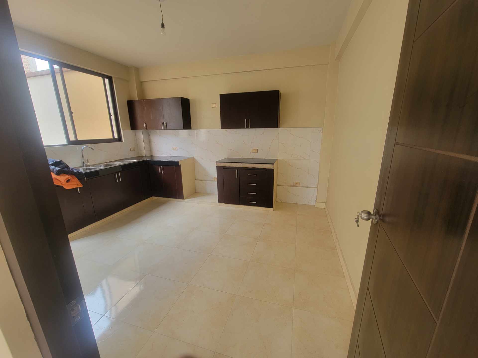 Casa Av. del Tunel del Abra km 7, tres cuadras al norte Foto 5