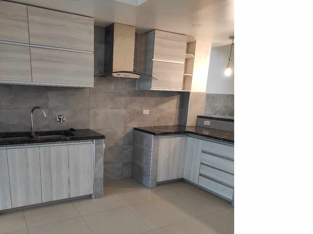 En Alquiler a $us 1,500 Foto 14