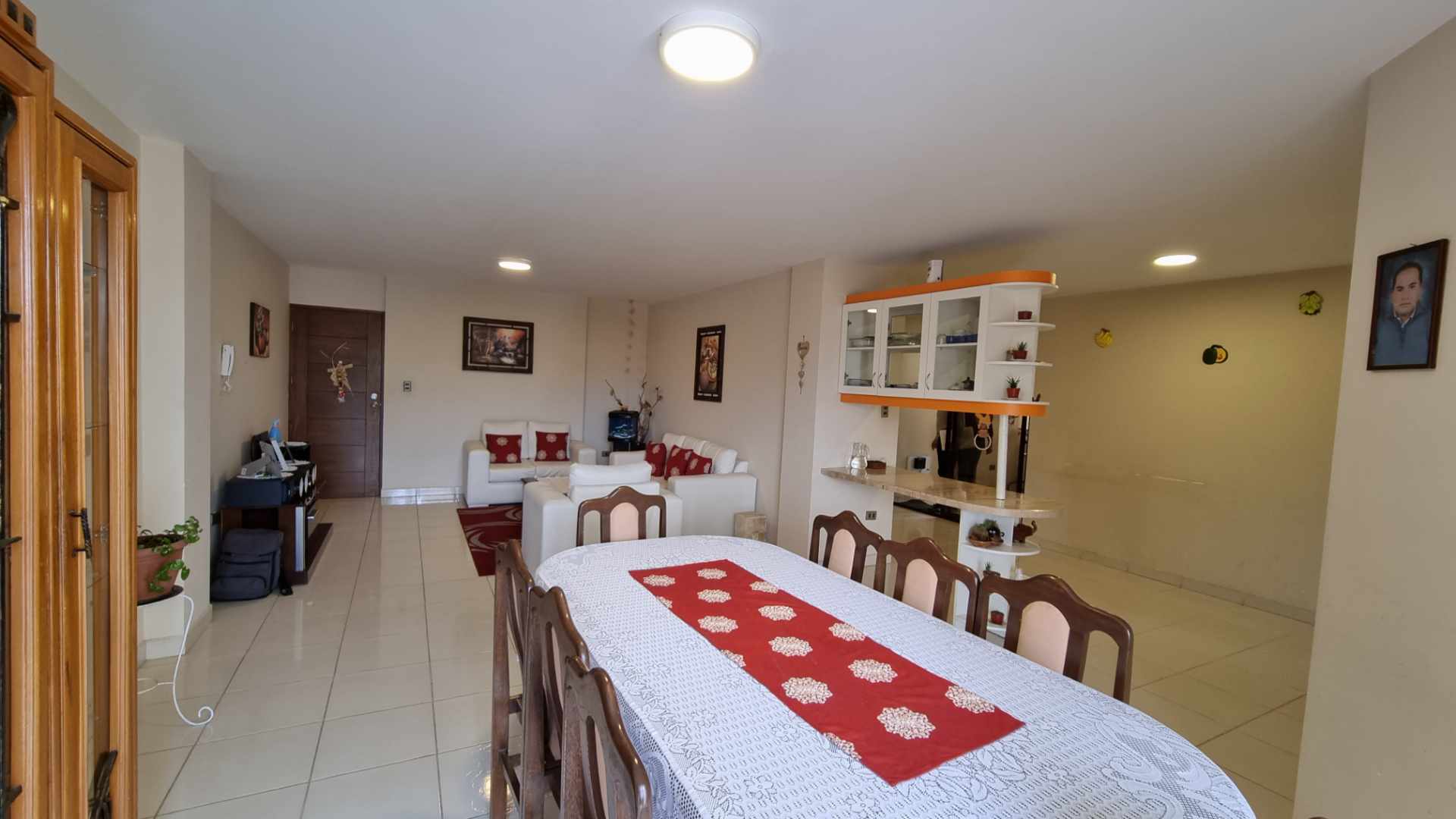 Departamento en VentaCondominio Juan Pablo II Fase I, Inmediaciones Av. D´orbigny y Segunda Km 4 A Quillacollo 3 dormitorios 3 baños 1 parqueos Foto 1