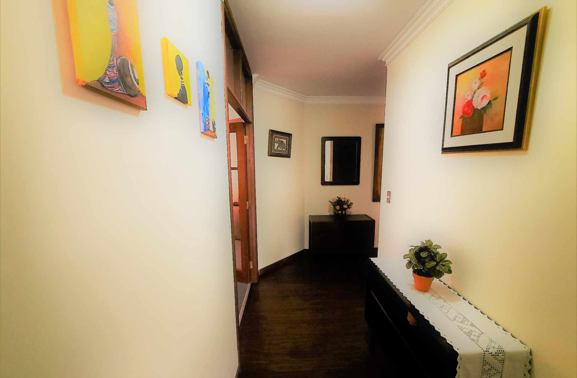 Departamento en AlquilerCalle 24 de Calacoto con Av. Ballivián 4 dormitorios 4 baños  Foto 47