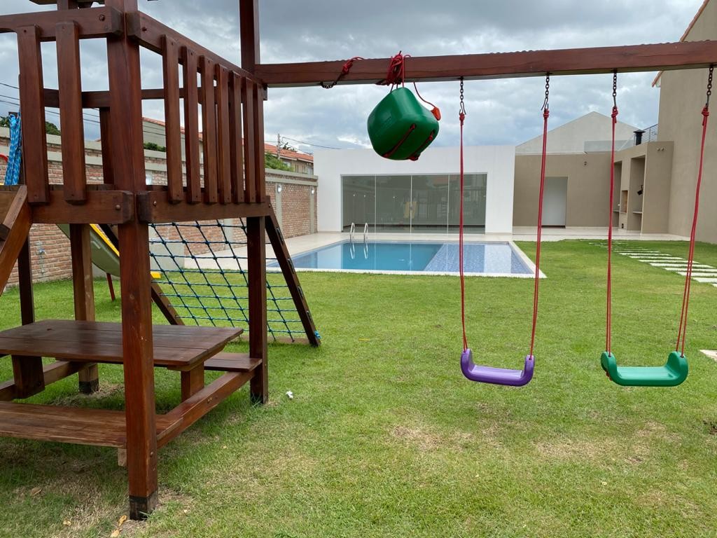 Casa en Entre 6to y 7mo anillo Oeste en Santa Cruz de la Sierra 3 dormitorios 3 baños 2 parqueos Foto 14