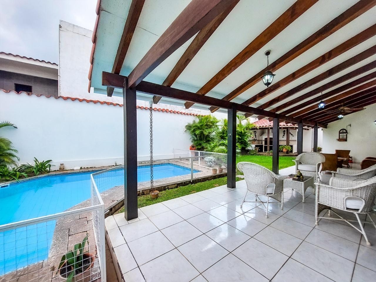 Casa BARRIO SIRARI CALLE LAS DALIAS Foto 8