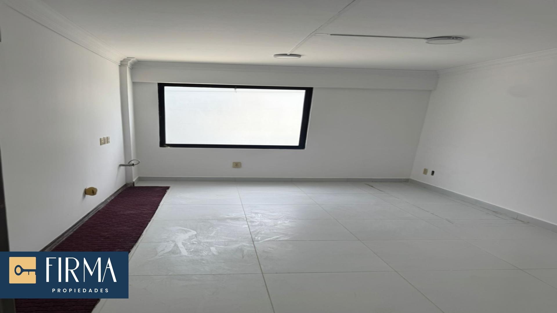 Oficina en AlquilerOFICINA EN ALQUILER, CALLE 21 DE CALACOTO EN PLANTA BAJA A LA CALLE Foto 4