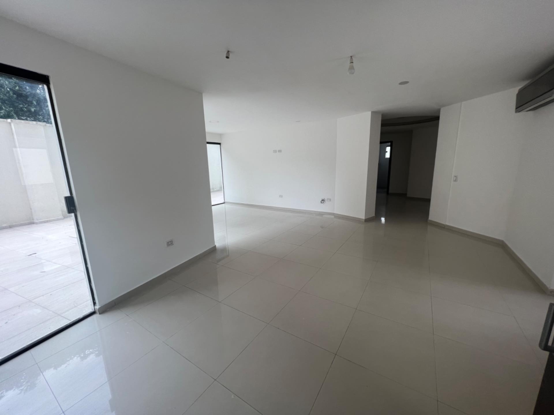 Departamento en Centro en Santa Cruz de la Sierra 3 dormitorios 3 baños 2 parqueos Foto 13