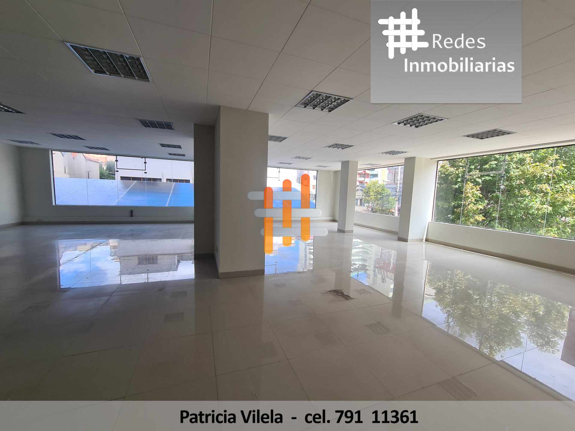 Local comercial en AlquilerLOCAL COMERCIAL EN MIRAFLORES EN ALQUILER   2 baños  Foto 3