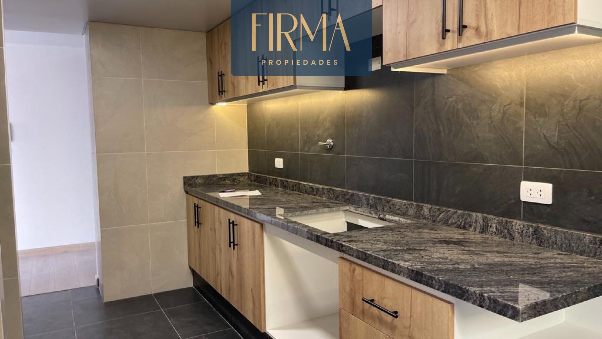 Departamento en VentaDEPARTAMENTO 3D A ESTRENAR EN SOPOCACHI, PLAZA ADELA ZAMUDIO Foto 4