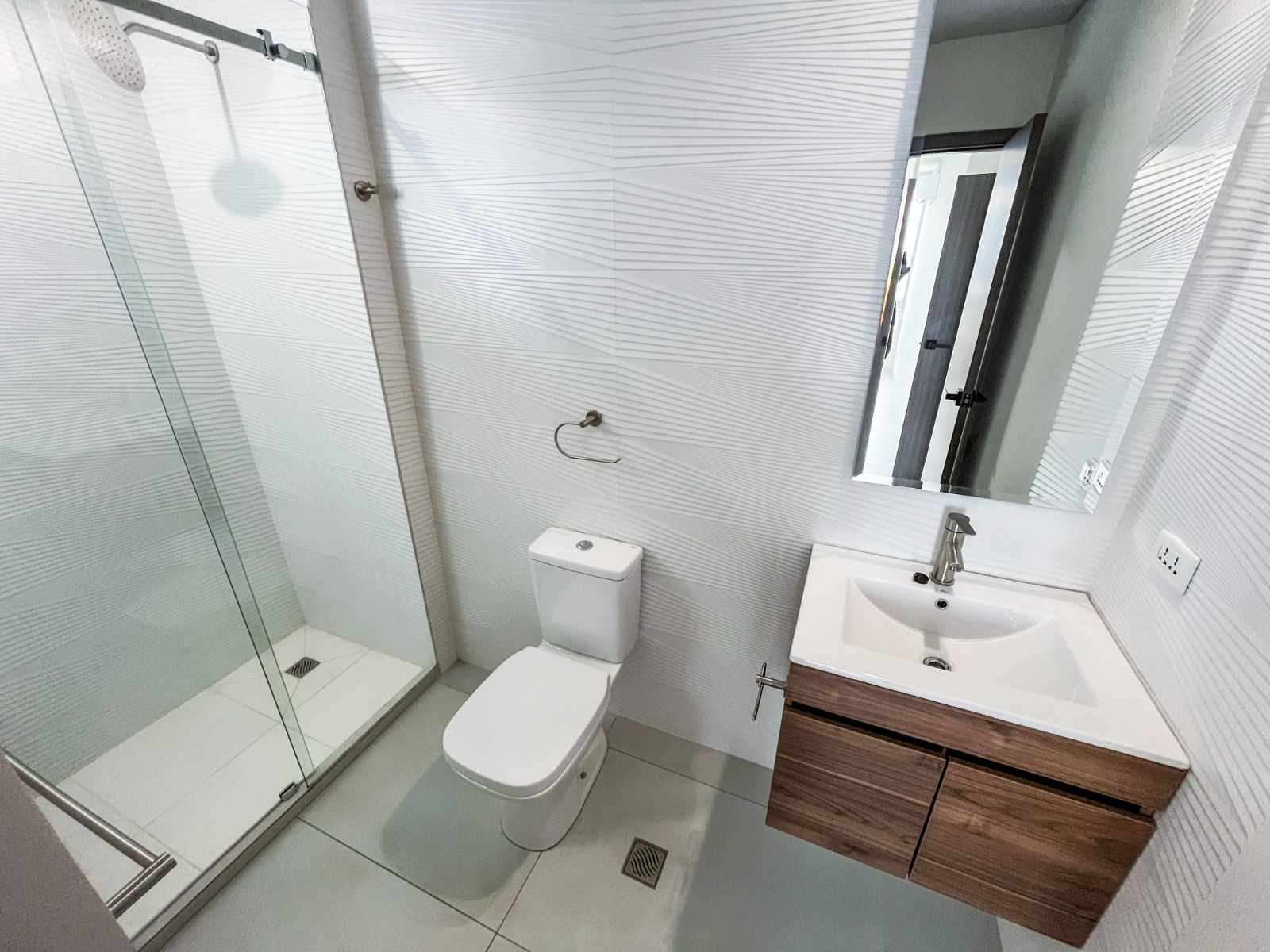 Departamento EN ALQUILER DPTO 2D. CONDOMINIO CURUPAU ISUTO 4TO ANILLO RADIAL 25 Foto 15