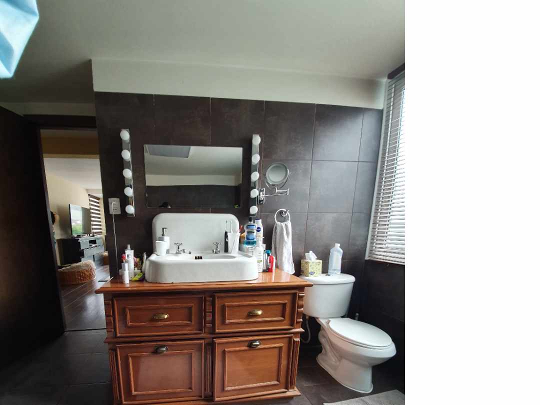 Casa en Achumani en La Paz 3 dormitorios 3 baños 2 parqueos Foto 12