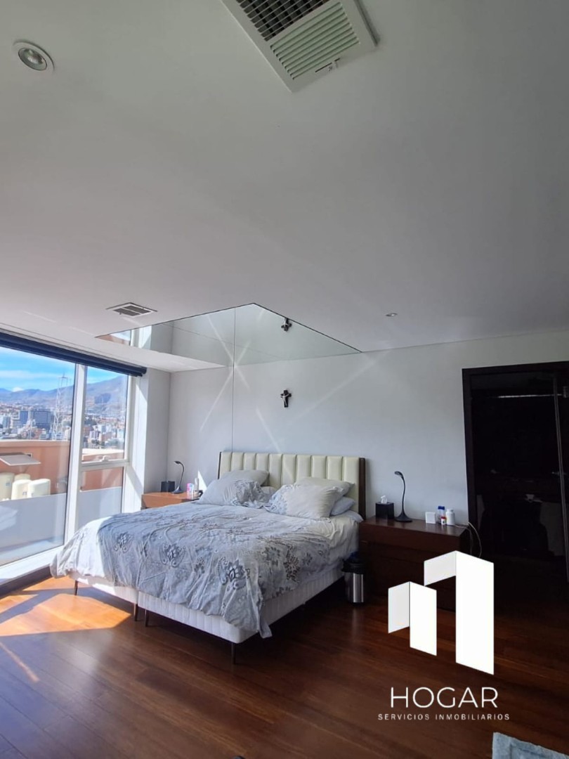 Departamento en VentaAv. Ballivián- Calacoto Foto 6