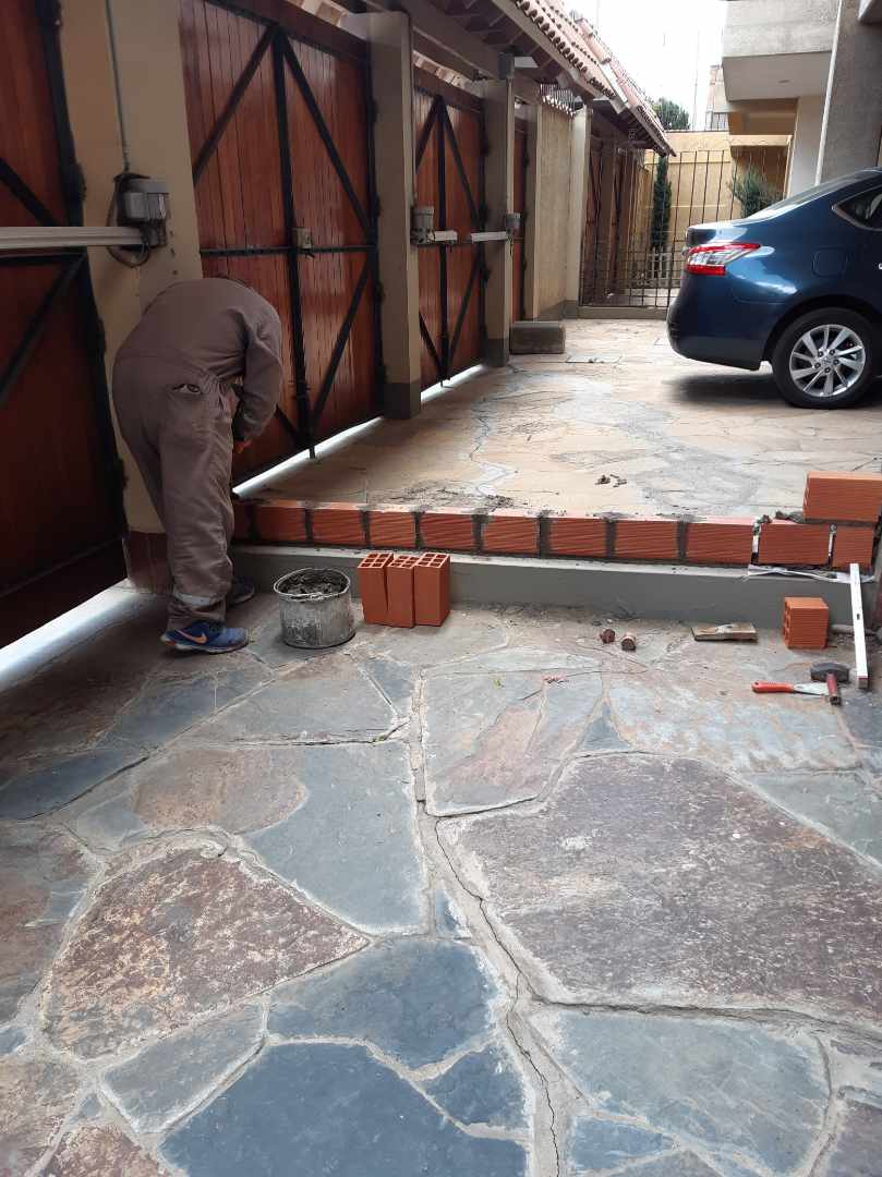 Departamento en Cota Cota en La Paz 5 dormitorios 4 baños 4 parqueos Foto 33