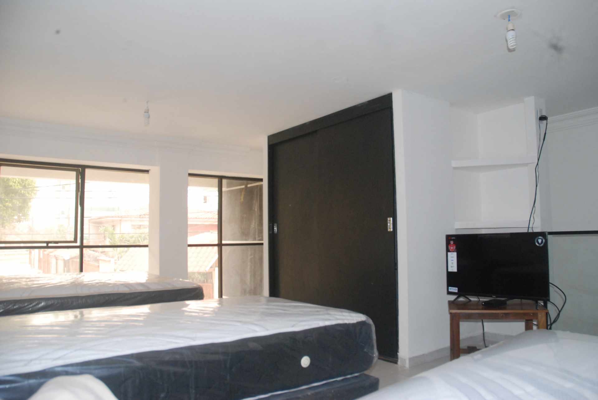 En Alquiler a $us 300 Foto 7