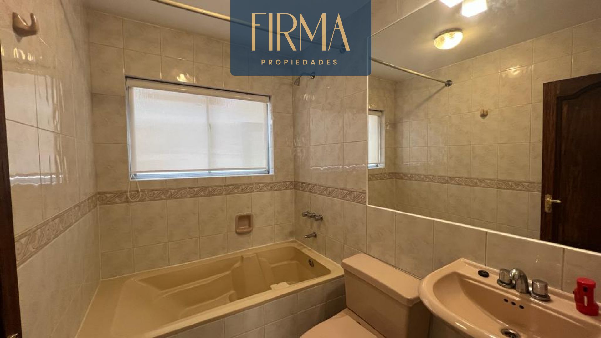 Casa en AlquilerALQUILA ESTA CASA  EN SAN MIGUEL 3 dormitorios 4 baños 2 parqueos Foto 12