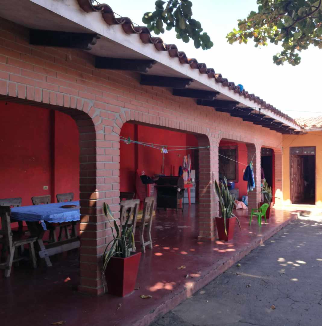 Casa en Pampa de la isla en Santa Cruz de la Sierra 4 dormitorios 1 baños 2 parqueos Foto 6