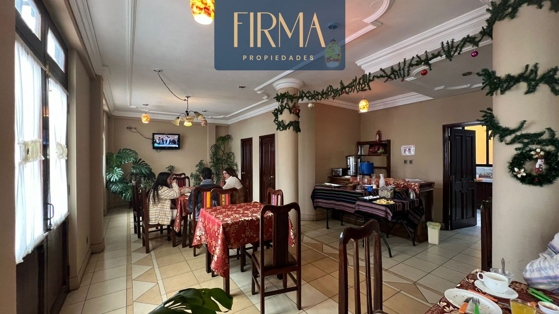 Edificio en VentaEDIFICIO/HOTEL CON LOCALES EN VENTA EN LA AV. ILLAMPU 10 dormitorios 10 baños 4 parqueos Foto 26