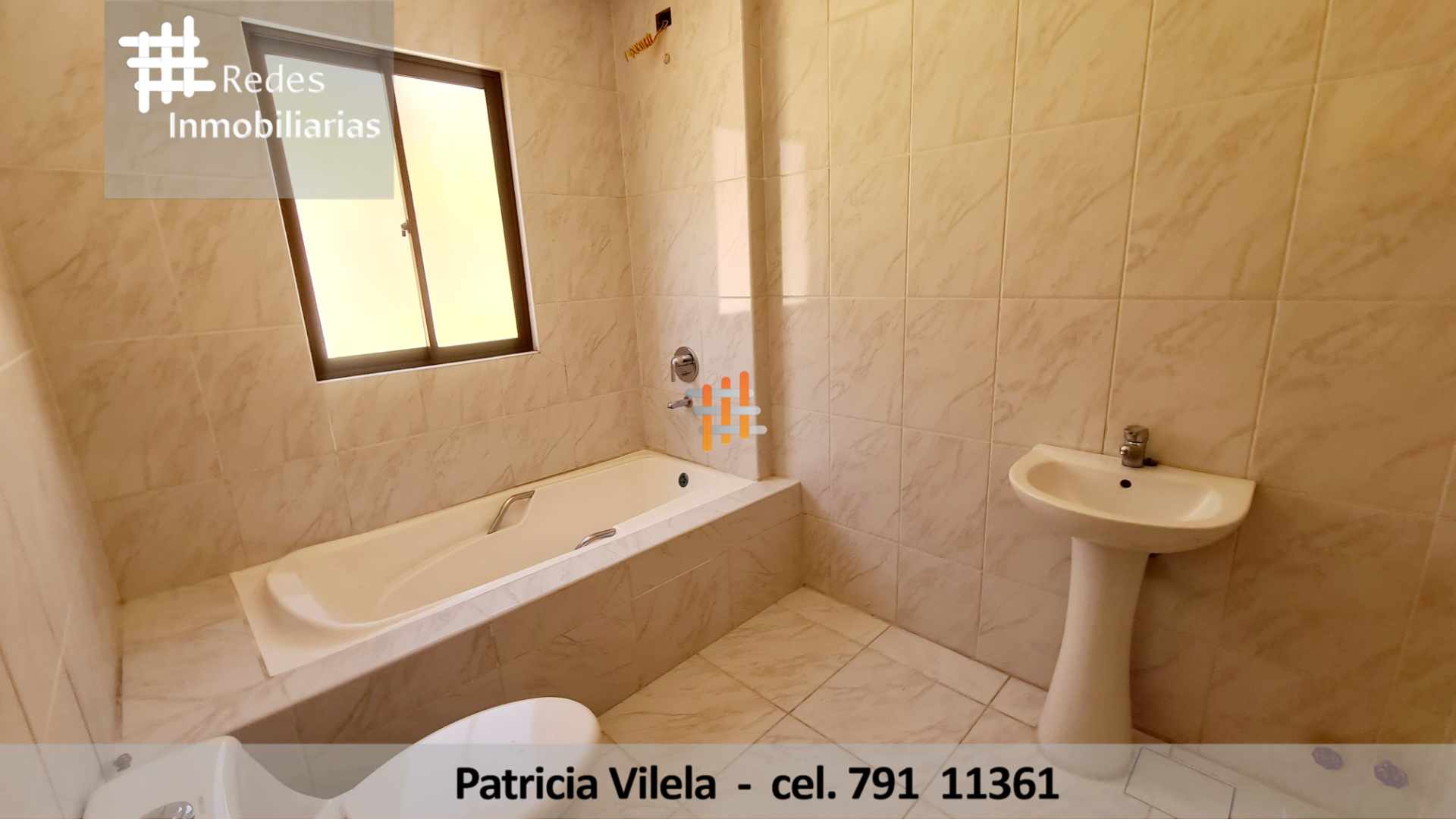 Casa en Ovejuyo en La Paz 4 dormitorios 4 baños 2 parqueos Foto 6