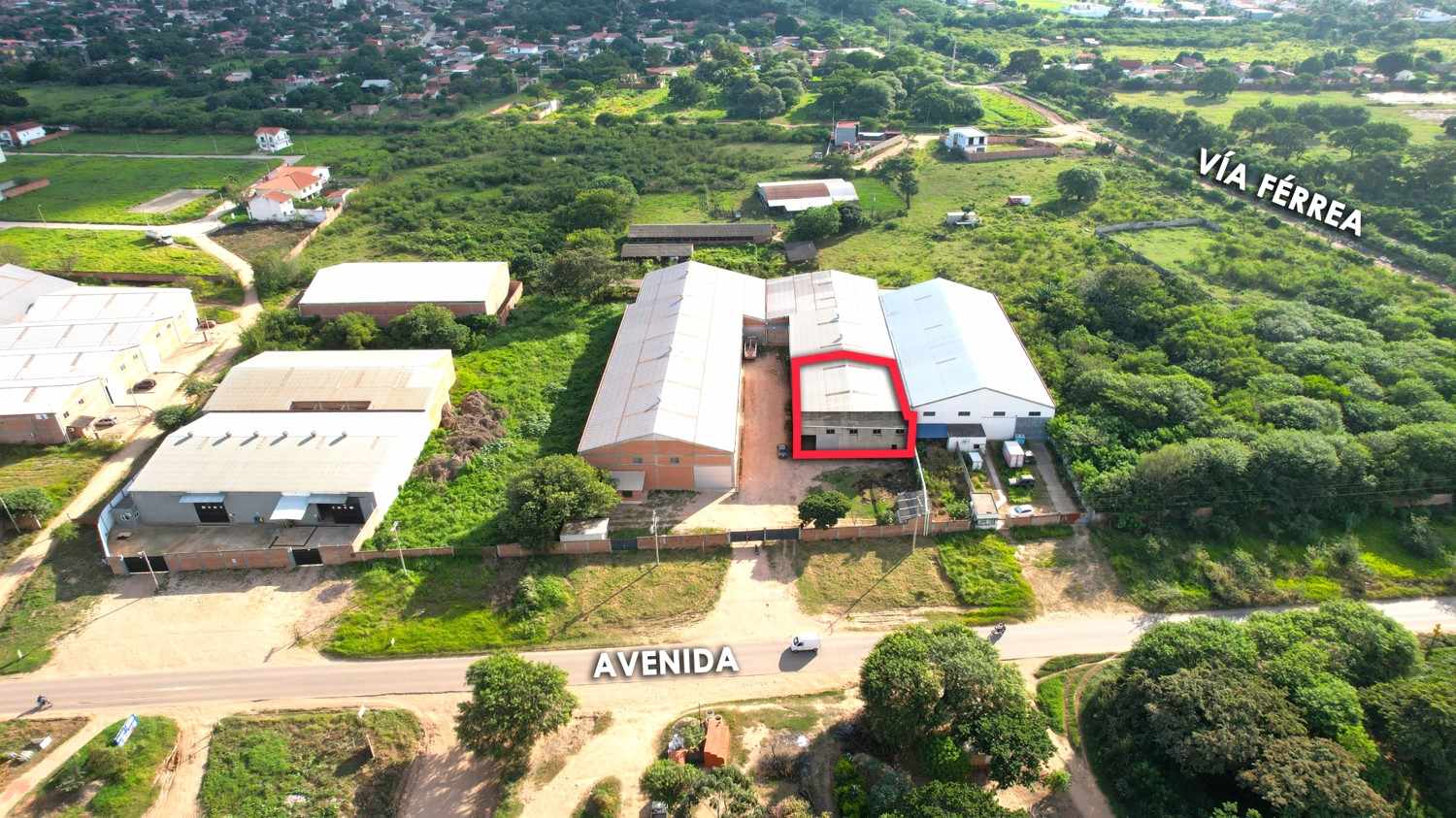 Galpón en AlquilerGALPON EN ALQUILER ZONE ESTE, AV VIRGEN DE COTOCA KM. 6 Foto 3