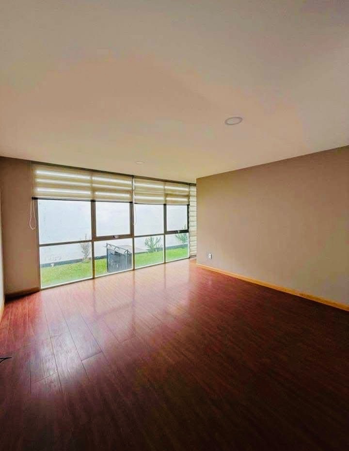 Departamento en AlquilerACHUMANI C/22 4 dormitorios 4 baños 1 parqueos Foto 2