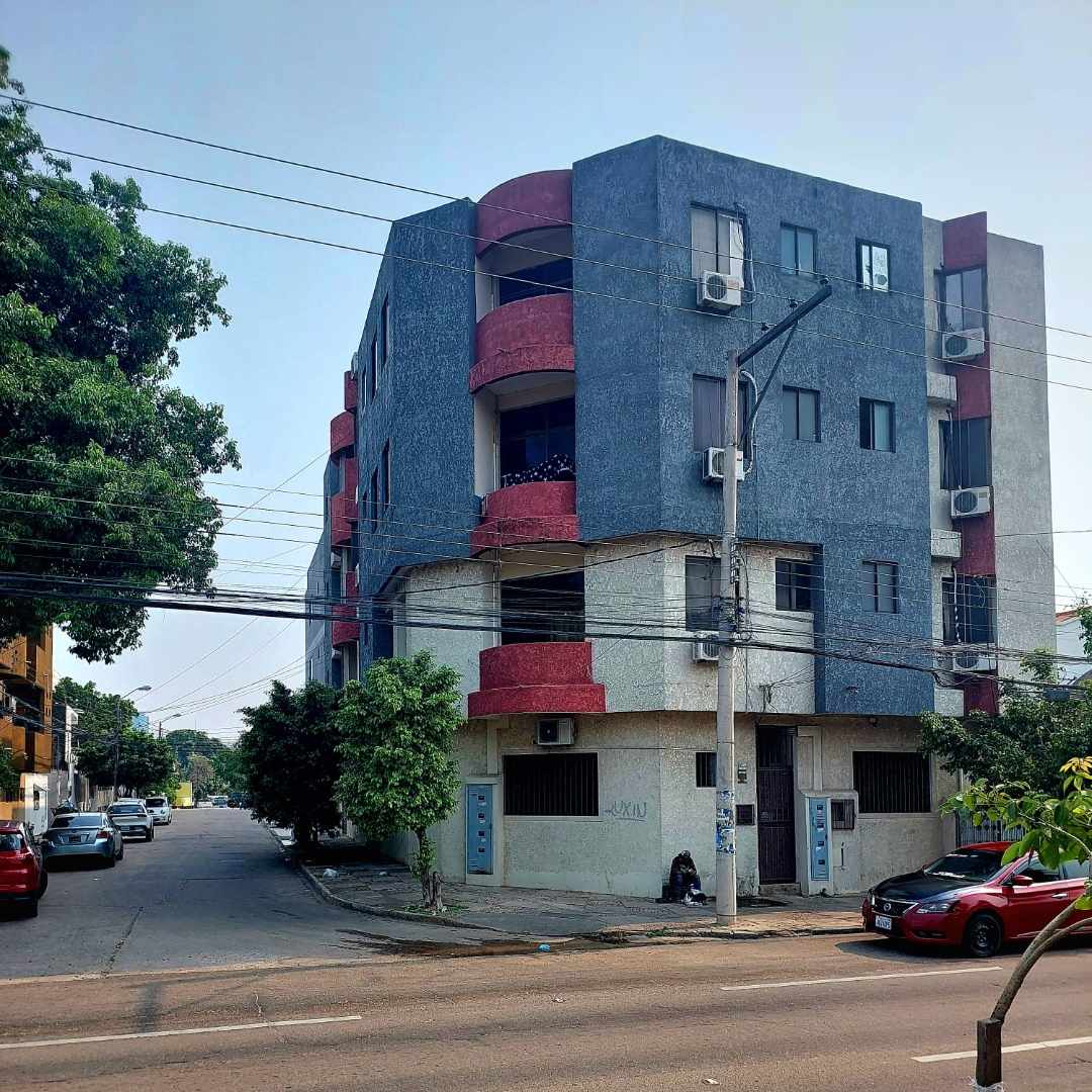 Edificio SOBRE AV. BUSH!! ZONA UNIVERSITARIA!! Foto 1