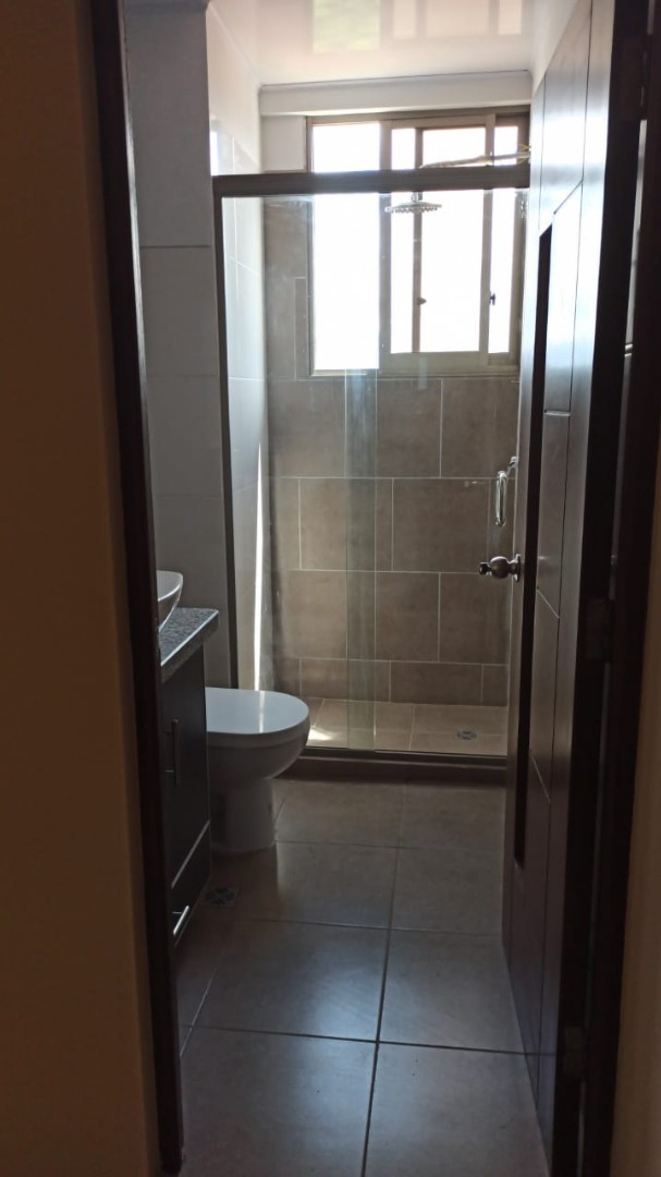 Departamento en Sarco en Cochabamba 2 dormitorios 2 baños 1 parqueos Foto 12