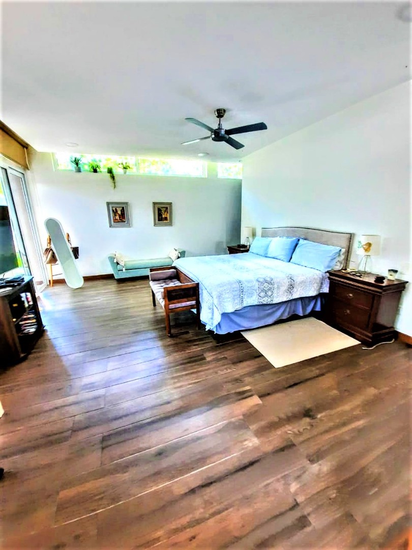 Casa en Urubó en Santa Cruz de la Sierra 5 dormitorios 5 baños 3 parqueos Foto 11