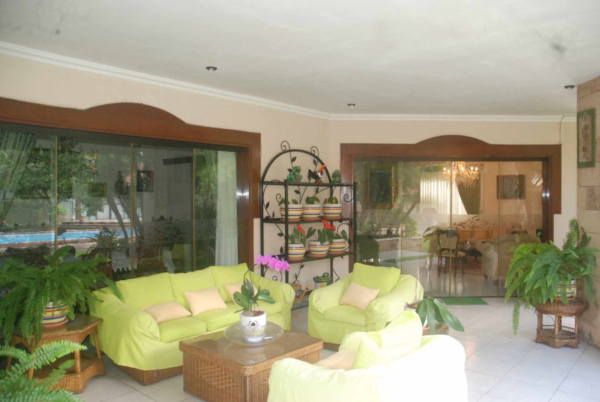 Casa en AlquilerBarrio Sirari 5 dormitorios 7 baños 2 parqueos Foto 17