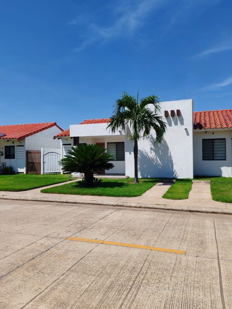 Casa en Carretera Norte en Santa Cruz de la Sierra 3 dormitorios 3 baños 2 parqueos Foto 7