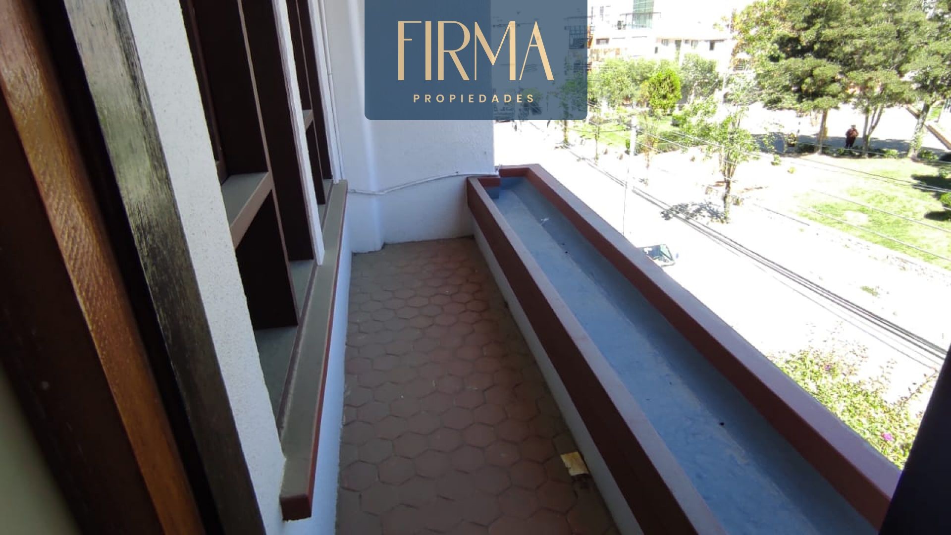 Casa en Achumani en La Paz 4 dormitorios 4 baños 2 parqueos Foto 9