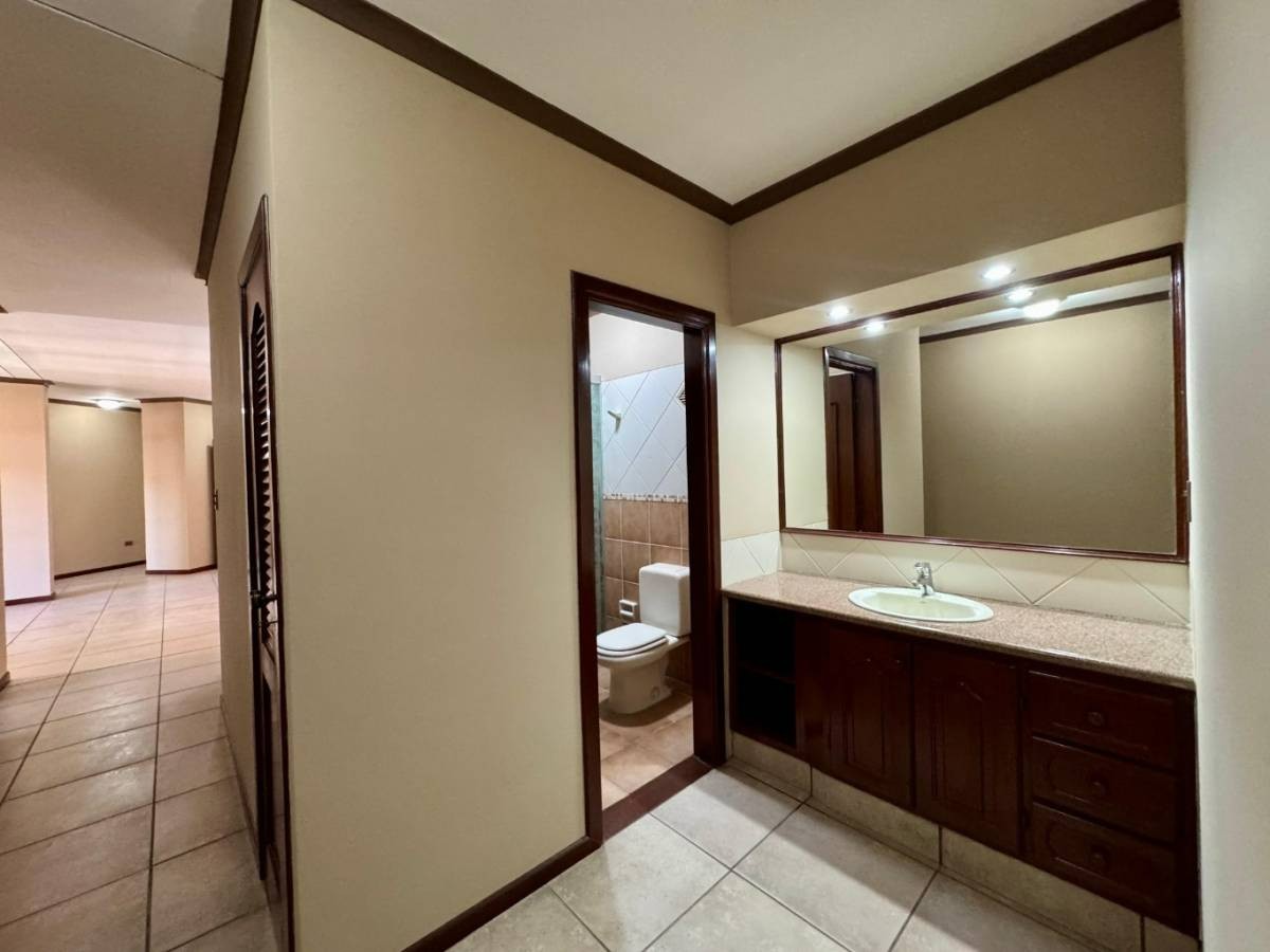 En Alquiler a $us 718 Foto 13