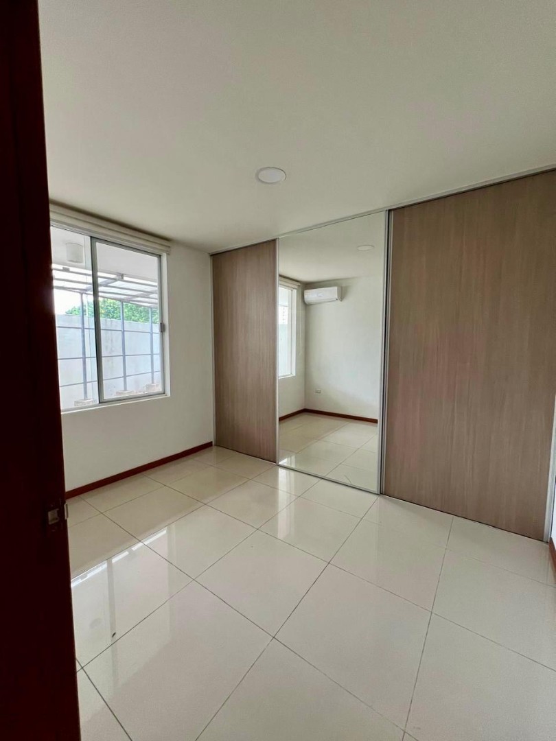 Casa En Venta de Ocasión Hermosa Casa en Condominio Las Palmas II Foto 16
