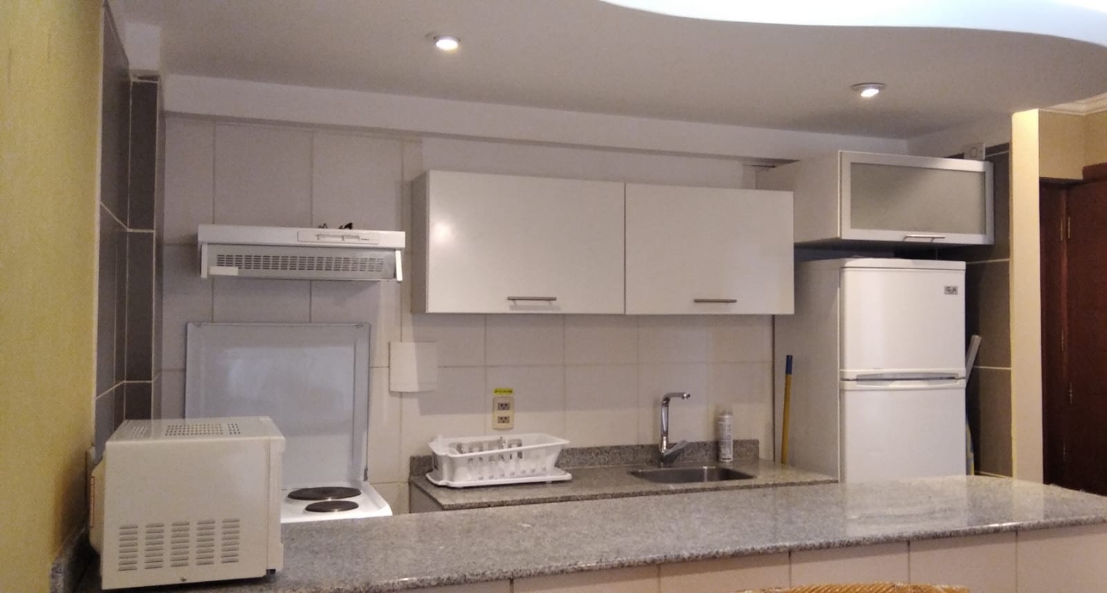 Departamento en AlquilerCALACOTO A PASOS DE LA AV. BALLIVIAN 1 dormitorios 1 baños  Foto 6