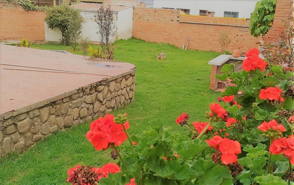 Casa en Achumani en La Paz 4 dormitorios 3 baños 3 parqueos Foto 27