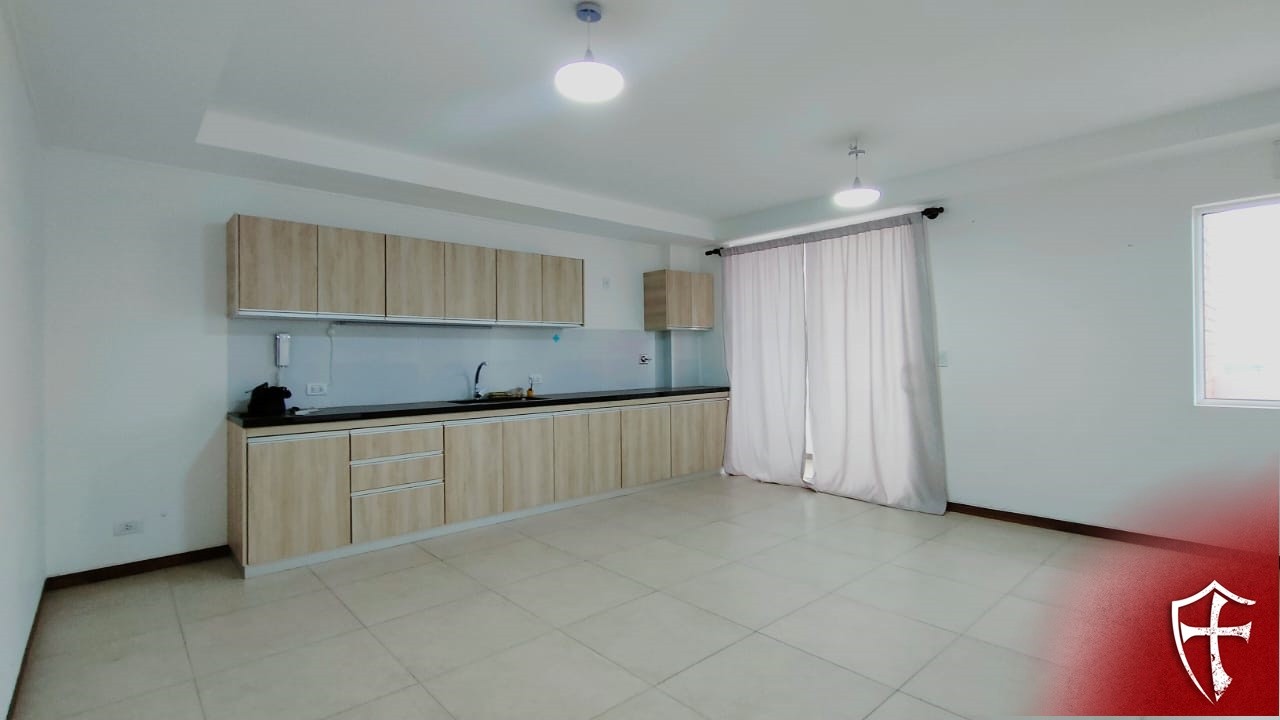 En Alquiler a $us 350 Foto 6