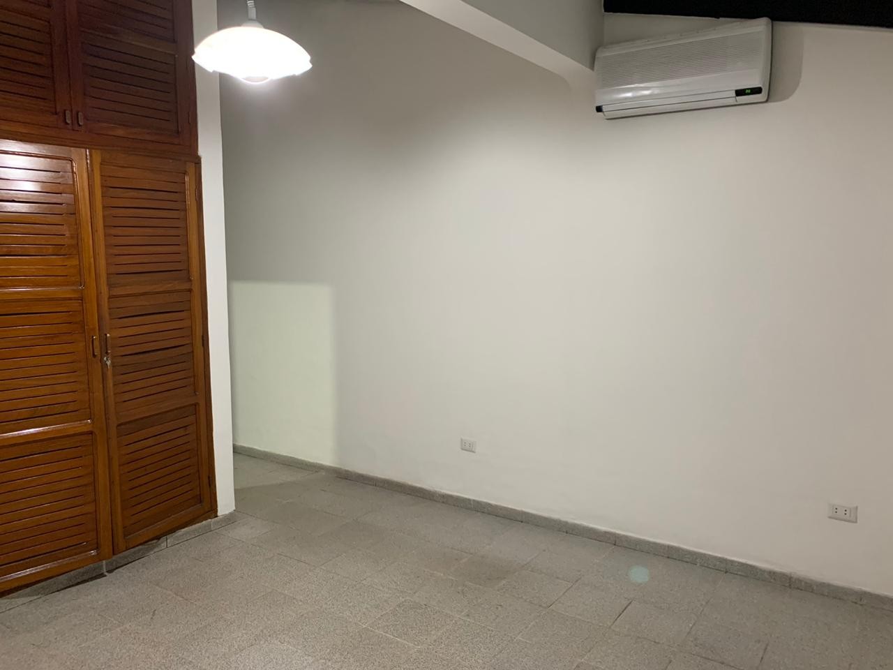 Casa en Entre 3er y 4to anillo Norte en Santa Cruz de la Sierra 3 dormitorios 2 baños 2 parqueos Foto 3