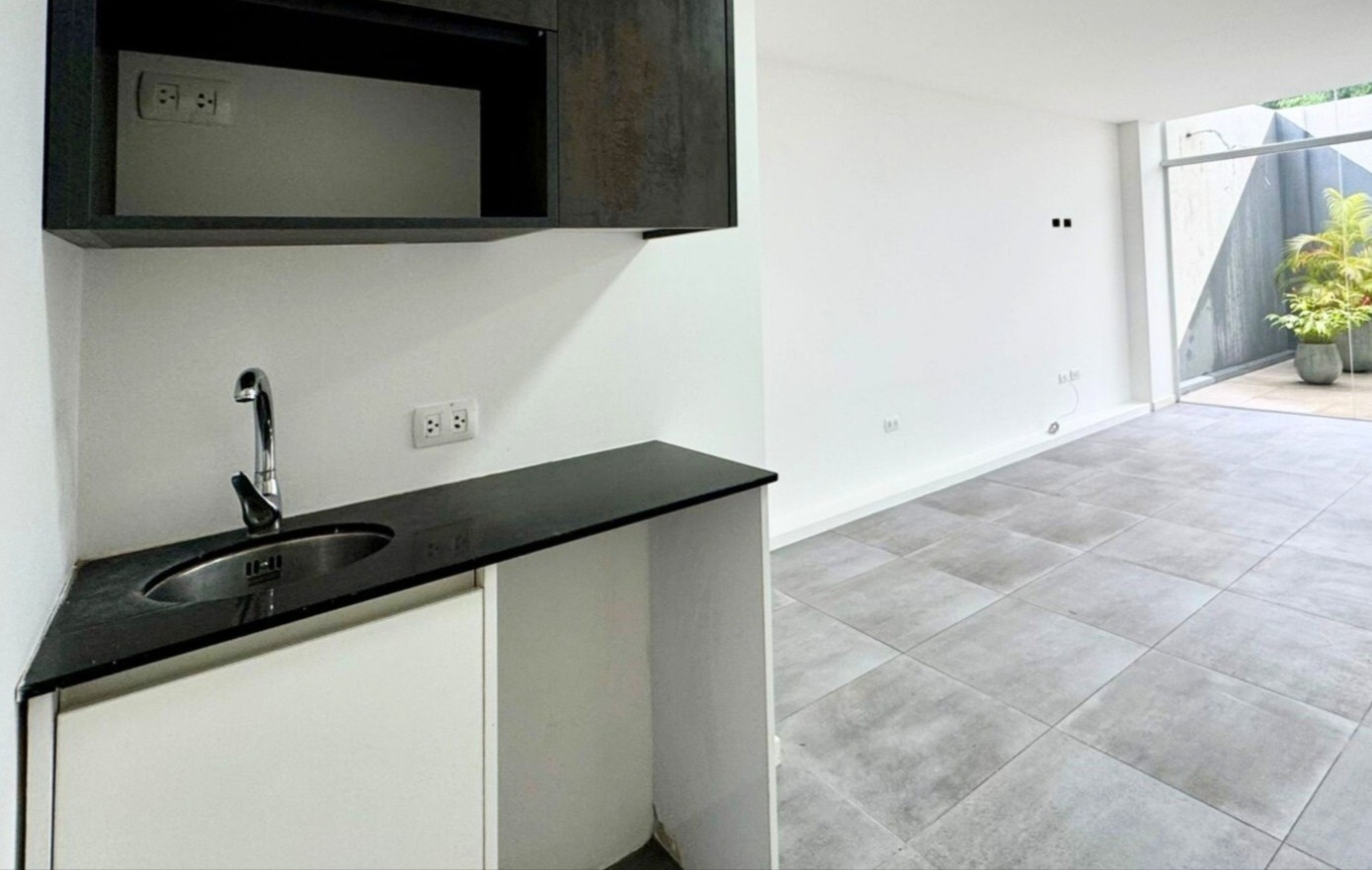 Oficina en Venta3er anillo interno  1 dormitorios 1 baños  Foto 5