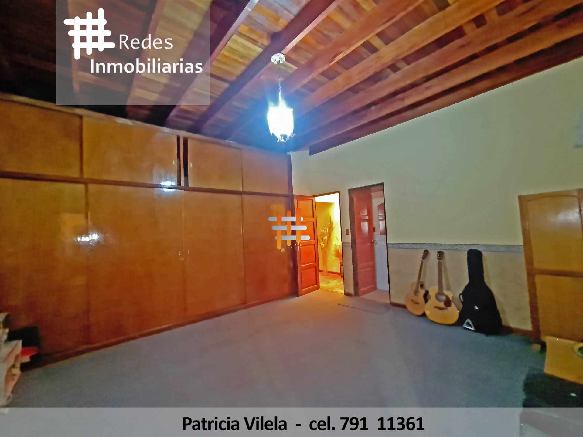 Casa en VentaCASA EN VENTA CON UBICACIÓN INMEJORABLE
A INICIOS DE IRPAVI, EN ESQUINA, SOBRE AV. PRINCIPAL 4 dormitorios 5 baños 2 parqueos Foto 20