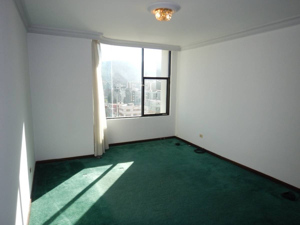 Departamento en AlquilerSAN MIGUEL 3 dormitorios 3 baños 1 parqueos Foto 11