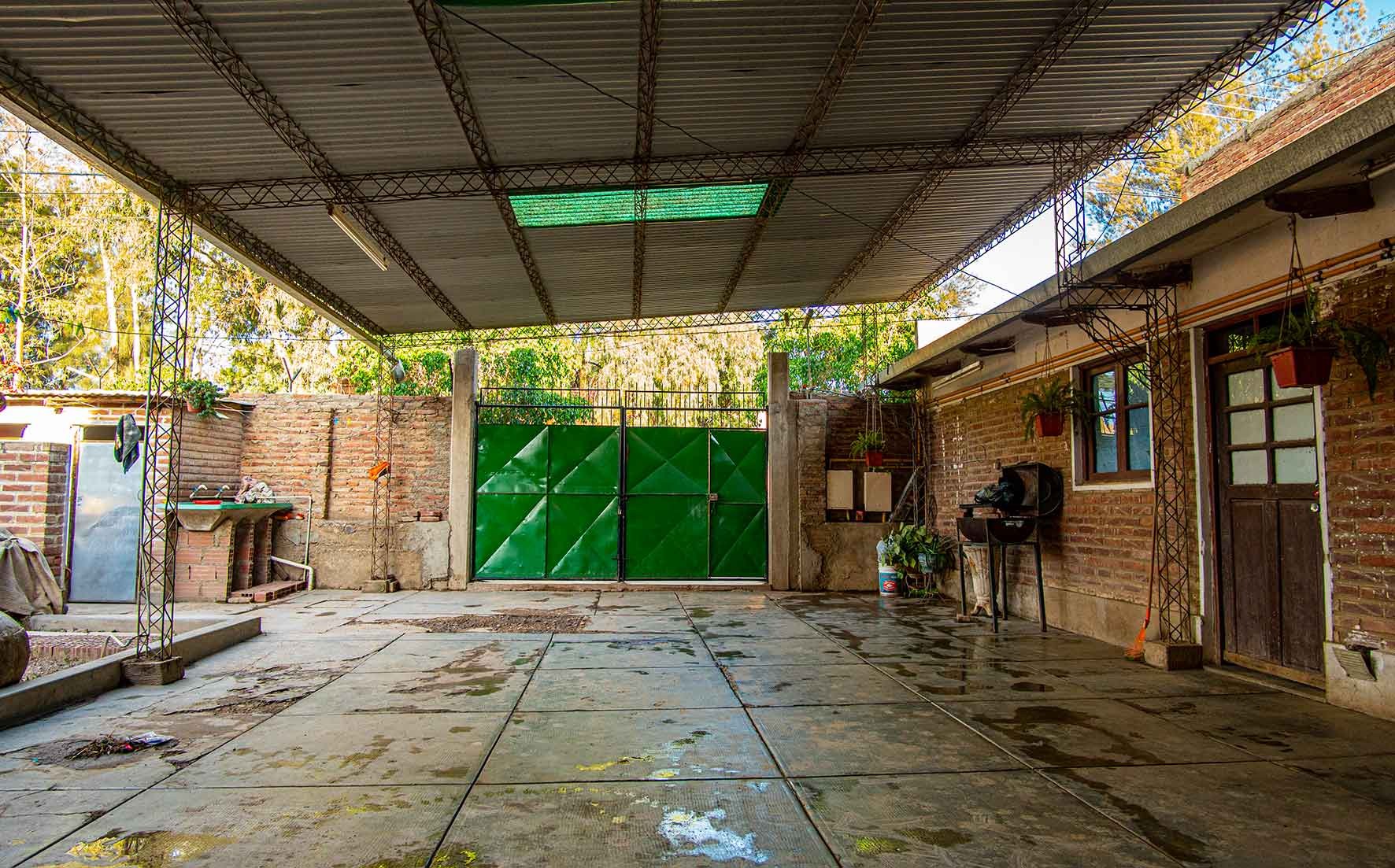 Casa en VentaCalle 20 de diciembre, Z. Valle Hermoso - Frente a la Facultad de Agronomía UMSS  3 dormitorios 2 baños 3 parqueos Foto 5