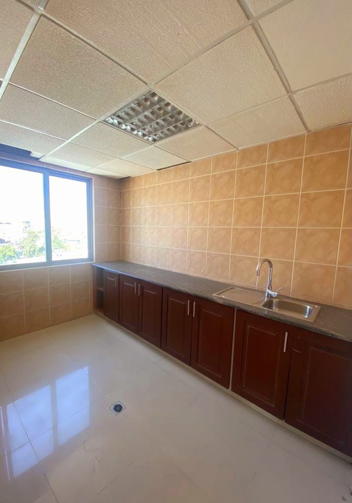 En Alquiler a $us 2,200 Foto 5