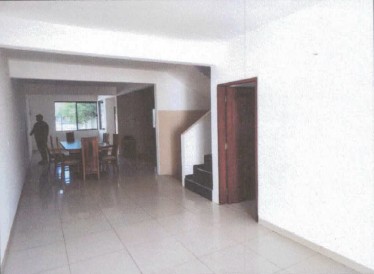 Casa en VentaCasa en Venta - B/Tusequis C/Chesterton 5 dormitorios 3 baños 1 parqueos Foto 4