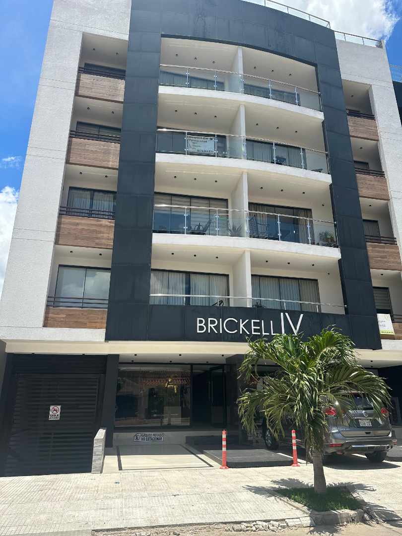 Departamento en AlquilerEDIFICIO BRIKEL IV 
DEPARTAMENTO FINAMENTEAMOBLADO  DE 1 DORMITORIO 
ZONA NORTE !!!!!! Foto 1