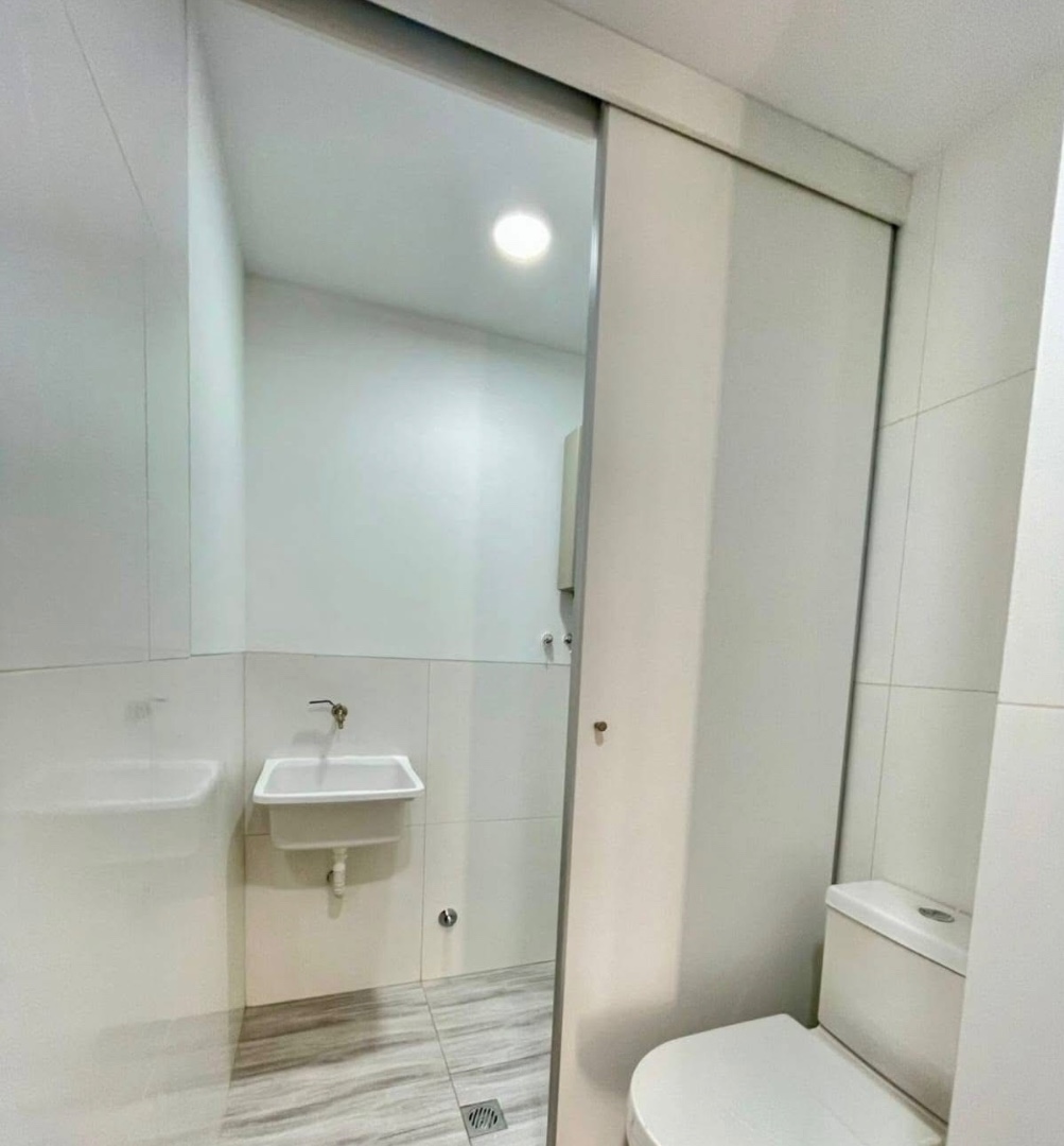 Departamento en Obrajes en La Paz 1 dormitorios 1 baños 1 parqueos Foto 8