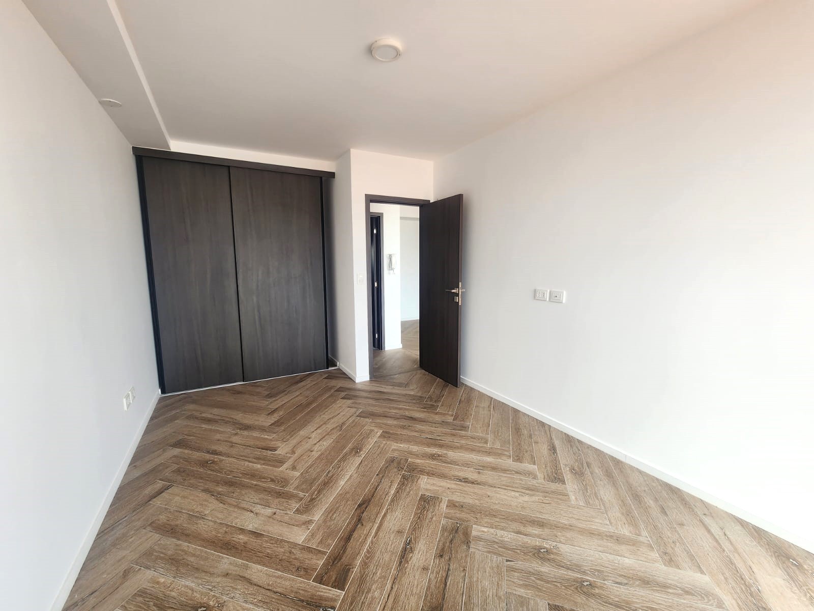 Departamento en VentaEDIFICIO YOU PLAZA ZONA EQUIPETROL 1 dormitorios 1 baños  Foto 7