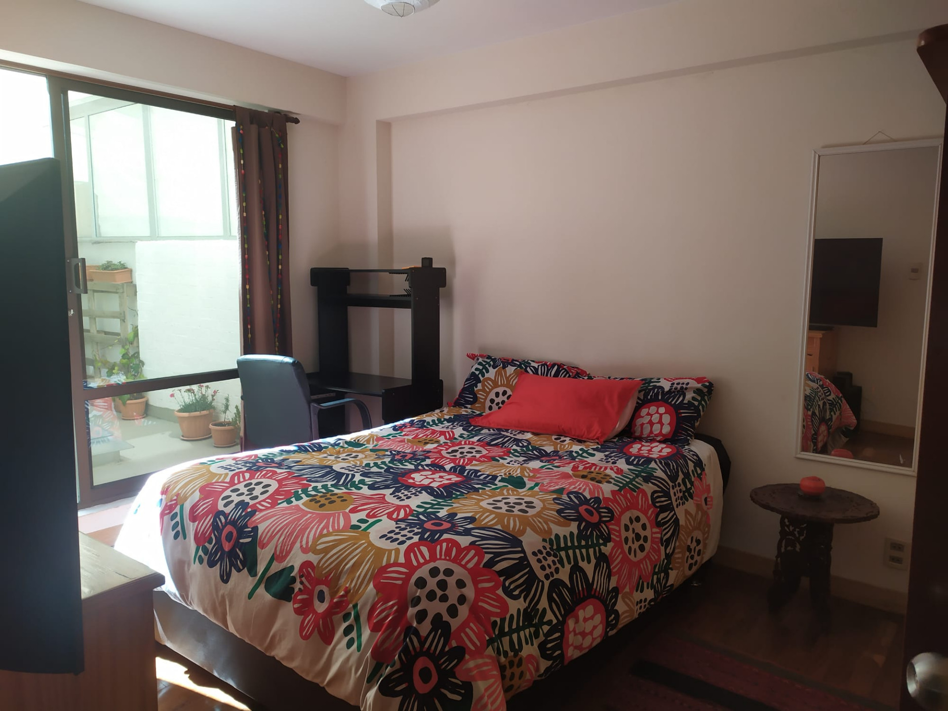 Departamento en AlquilerSOPOCACHI: Av Arce 2652, Edificio Mila, La Paz 1 dormitorios 1 baños  Foto 4